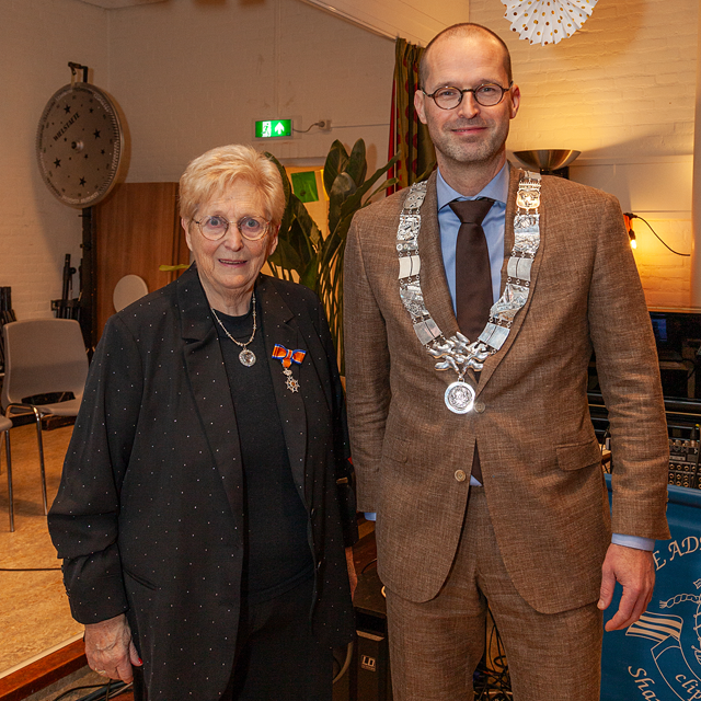 Koninklijke onderscheiding mevr. Boelaart - afbeelding