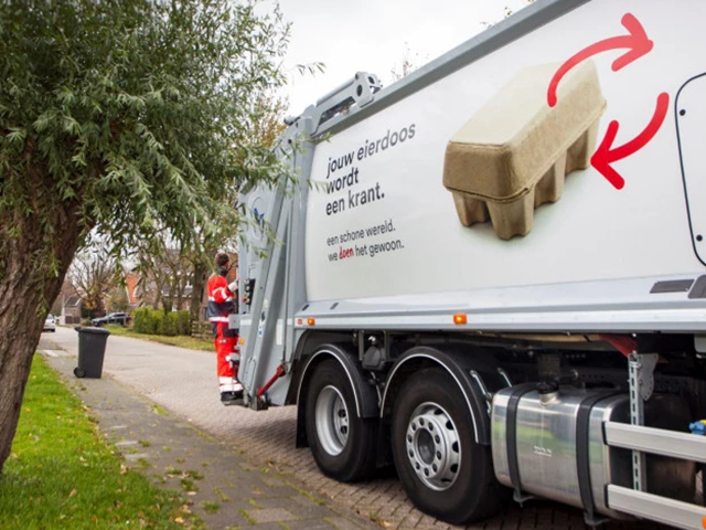 Ruimte voor twee oudpapierinzamelaars