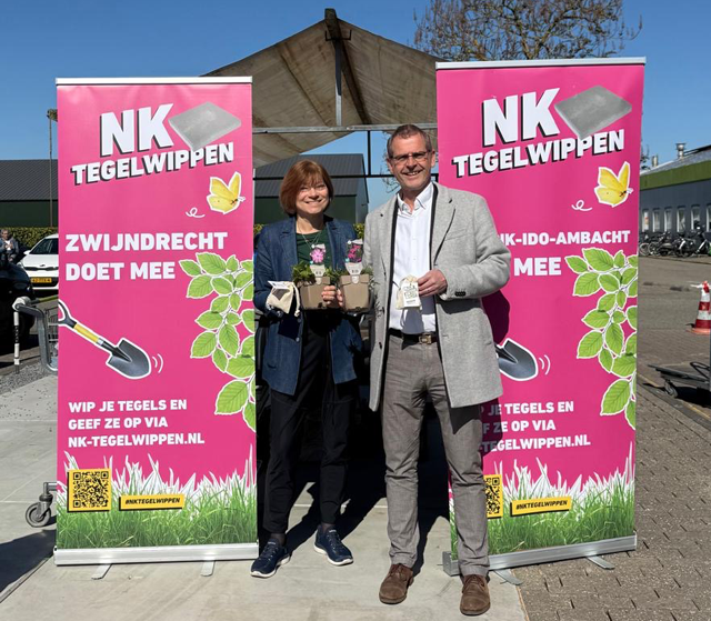 Tegelactie wethouders Intratuin
